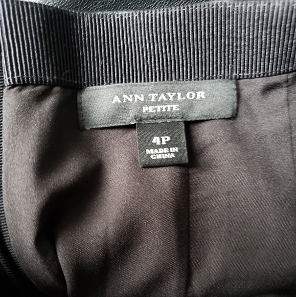 Ann Taylor faux leather pencil skirt in size 4P. - Picture 2 of 6